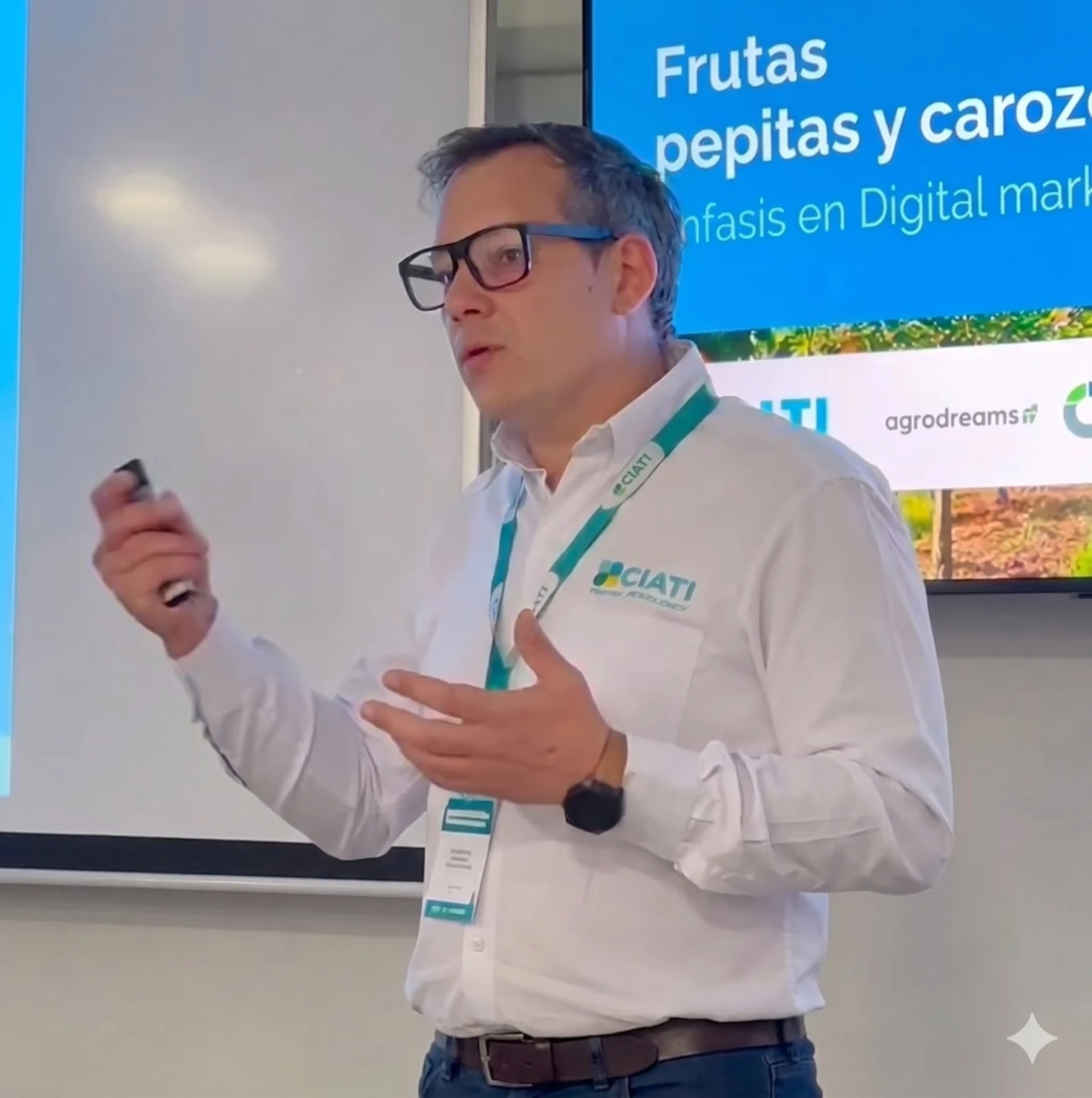 Capacitaciones presenciales y virtuales
